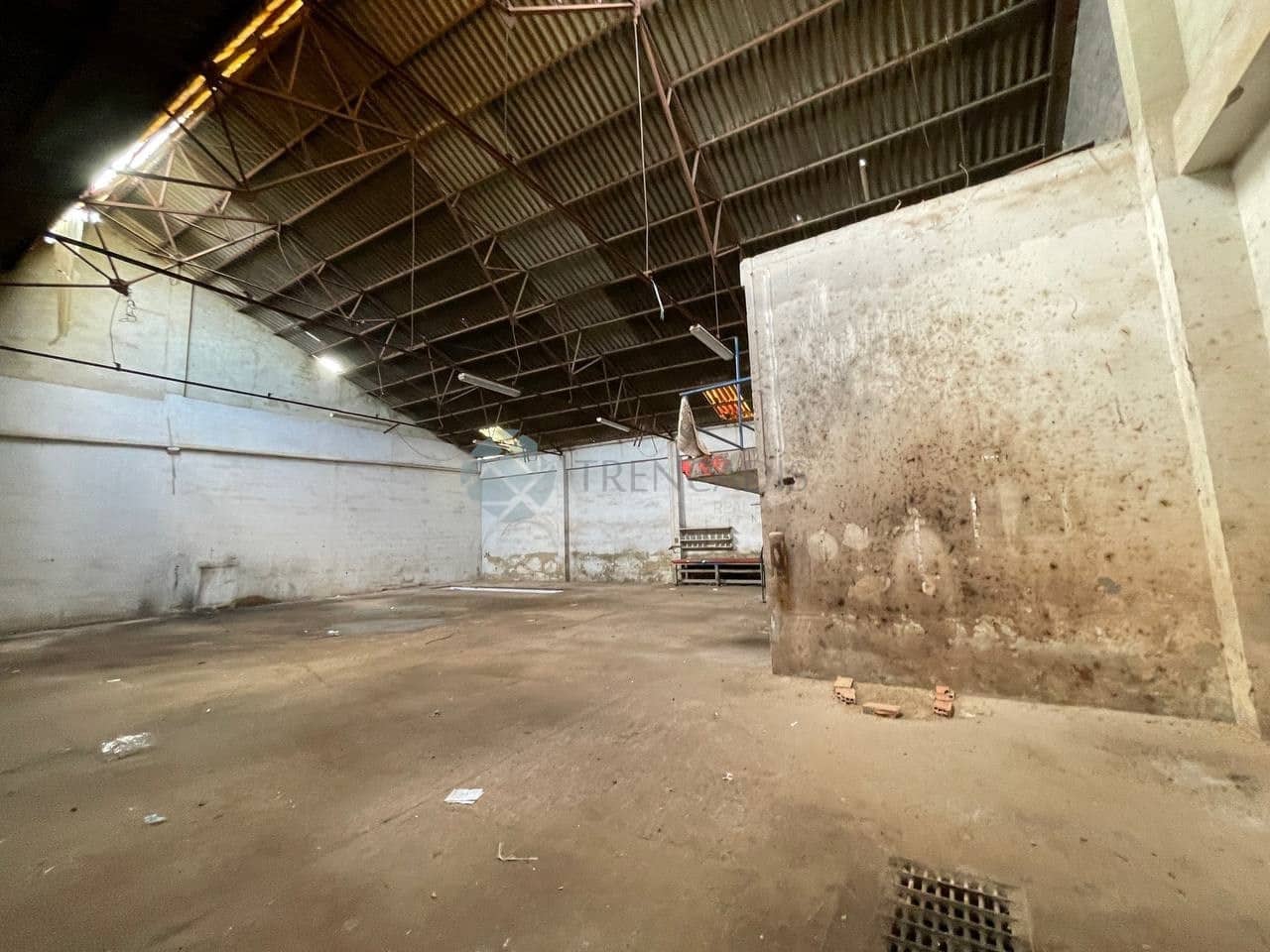 Commercial for sale in Sagunto / Sagunt - € 77,000 (Ref: 7266441)