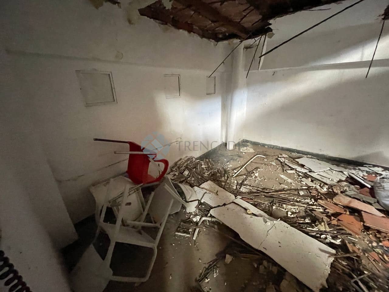 Commercial for sale in Sagunto / Sagunt - € 77,000 (Ref: 7266441)