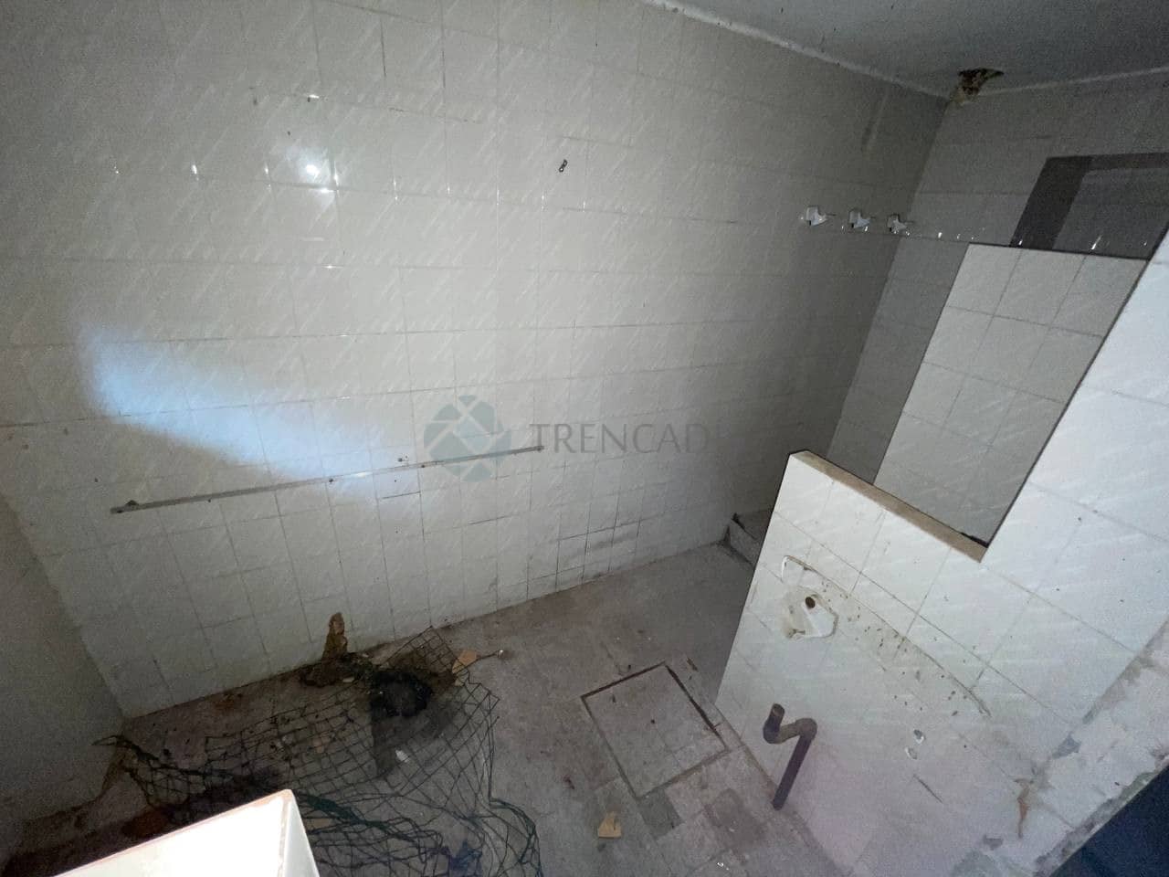 Commercial for sale in Sagunto / Sagunt - € 77,000 (Ref: 7266441)