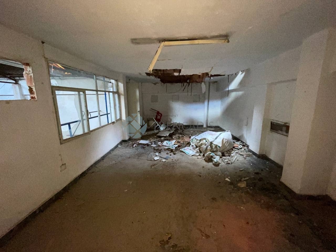 Commercial for sale in Sagunto / Sagunt - € 77,000 (Ref: 7266441)