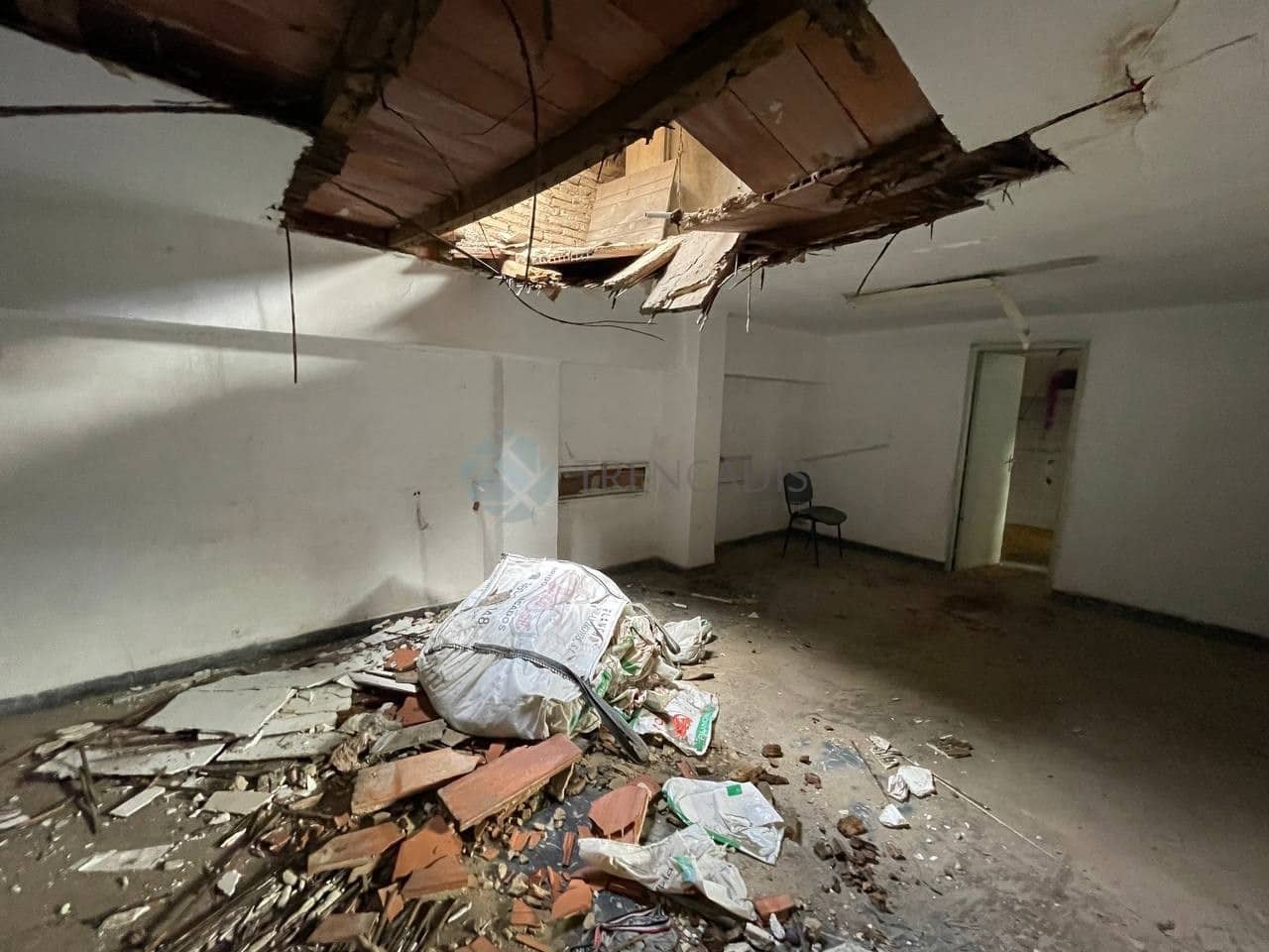 Commercial for sale in Sagunto / Sagunt - € 77,000 (Ref: 7266441)