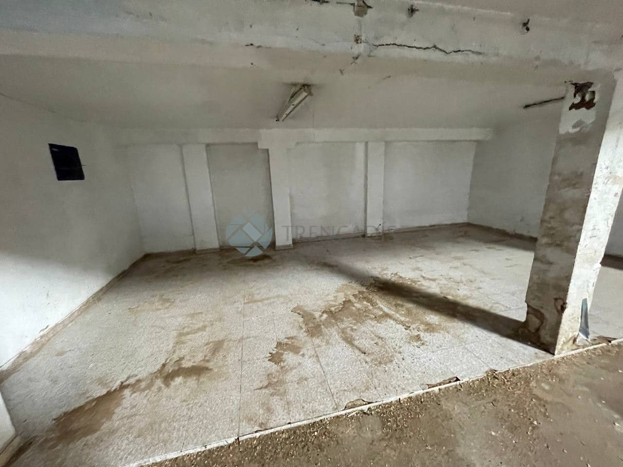 Commercial for sale in Sagunto / Sagunt - € 77,000 (Ref: 7266441)