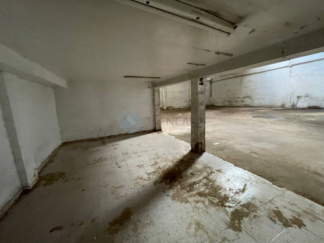 Commercial for sale in Sagunto / Sagunt - € 77,000 (Ref: 7266441)