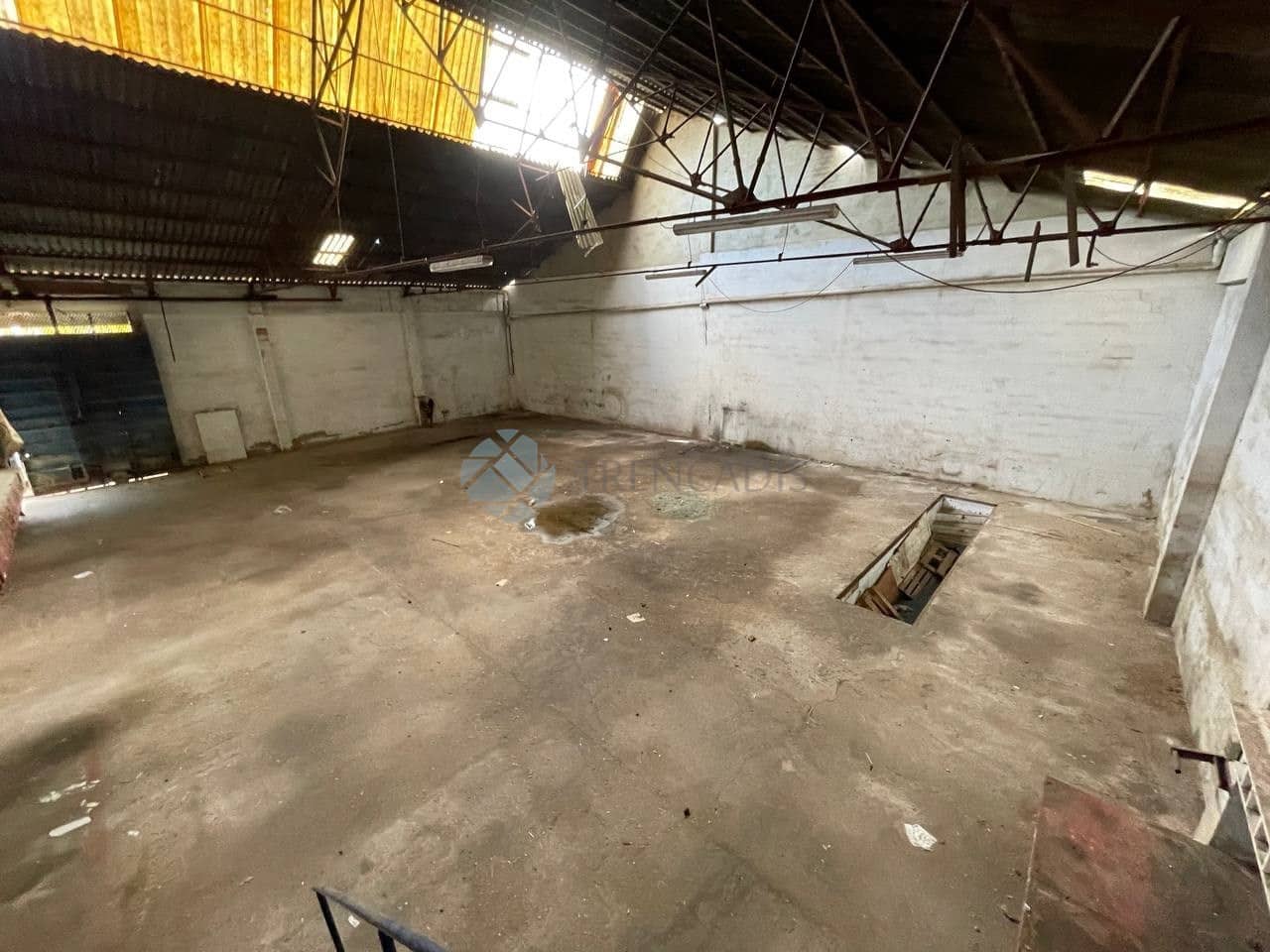 Commercial for sale in Sagunto / Sagunt - € 77,000 (Ref: 7266441)