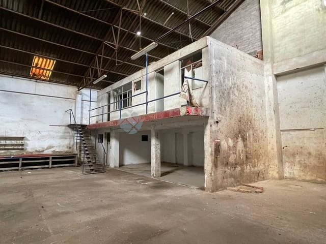 Commercial for sale in Sagunto / Sagunt - € 77,000 (Ref: 7266441)