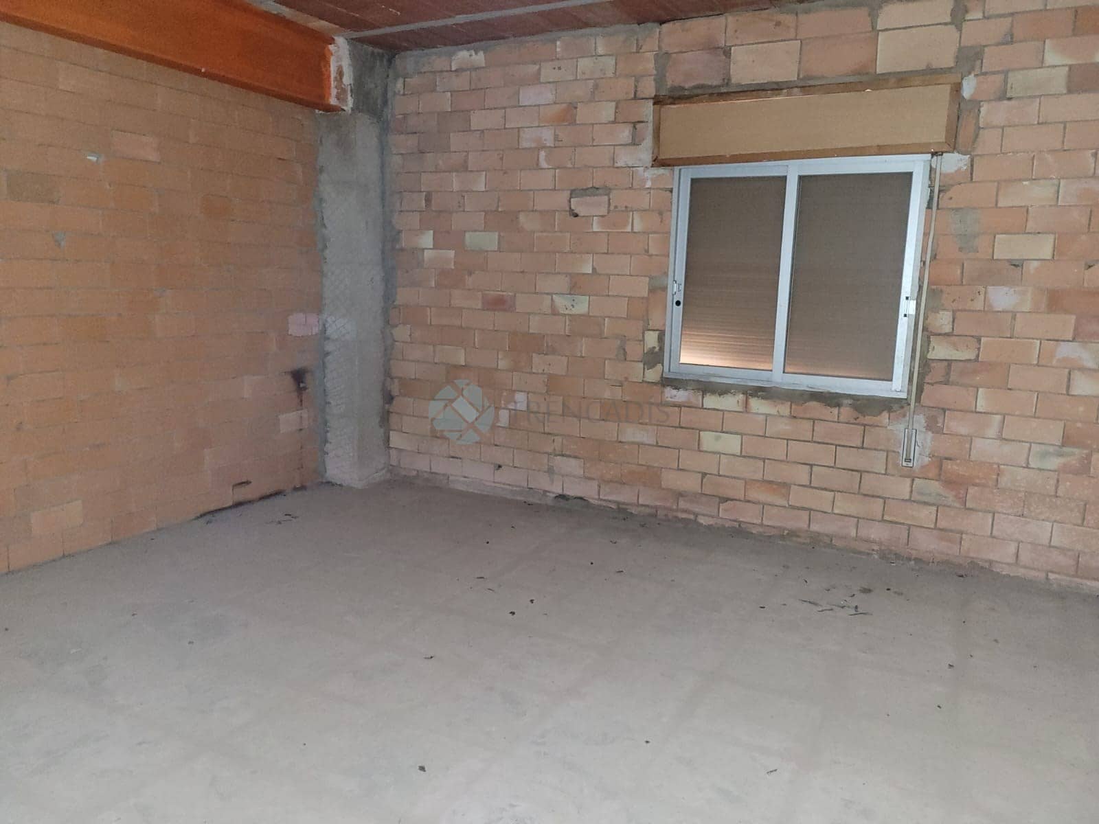 4 slaapkamer Huis te koop in La Font de la Figuera - € 125.000 (Ref: 7679601)