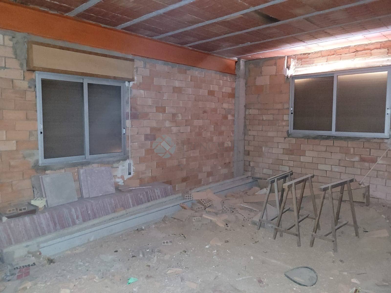 4 slaapkamer Huis te koop in La Font de la Figuera - € 125.000 (Ref: 7679601)