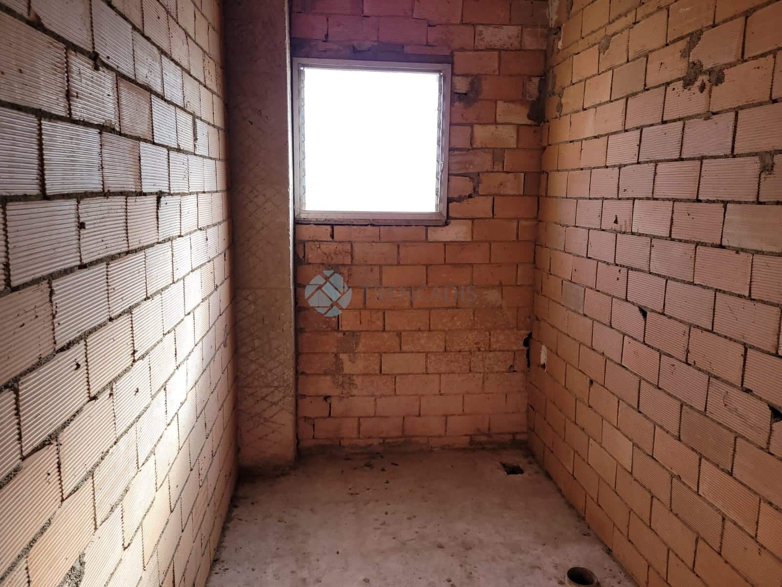 4 slaapkamer Huis te koop in La Font de la Figuera - € 125.000 (Ref: 7679601)