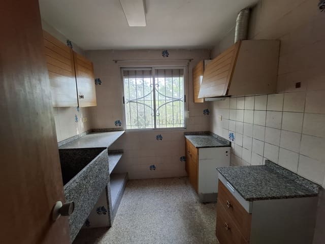 3 bedroom Villa for sale in Moixent - € 95,000 (Ref: 7679625)