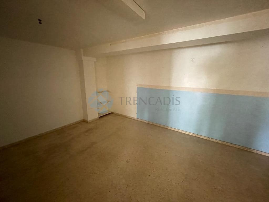 4 bedroom Commercial for sale in Alcoy / Alcoi - € 49,000 (Ref: 7996852)