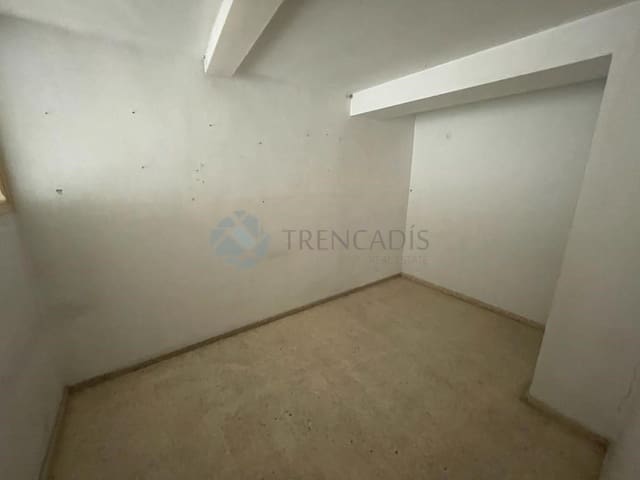 4 bedroom Commercial for sale in Alcoy / Alcoi - € 49,000 (Ref: 7996852)