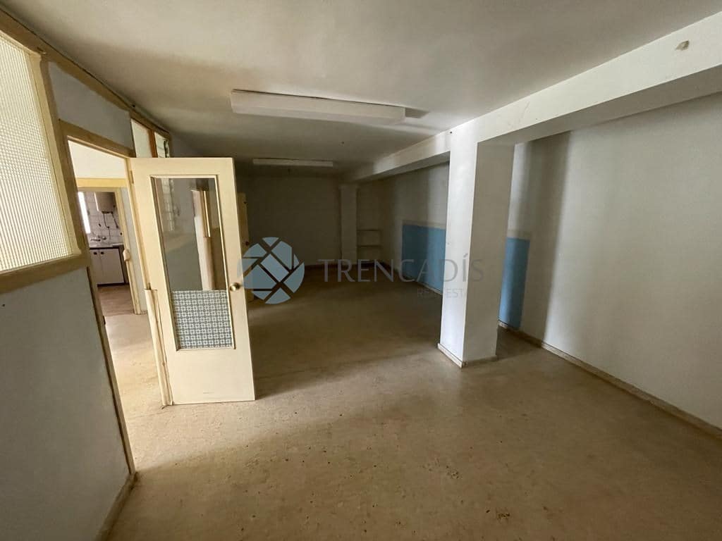 4 bedroom Commercial for sale in Alcoy / Alcoi - € 49,000 (Ref: 7996852)