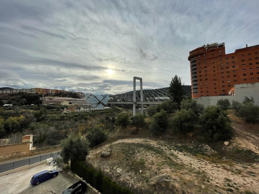 4 bedroom Commercial for sale in Alcoy / Alcoi - € 49,000 (Ref: 7996852)