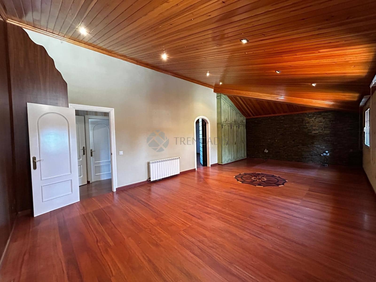 4 soveværelse Villa til salg i Picassent med garage - € 395.000 (Ref: 9021219)