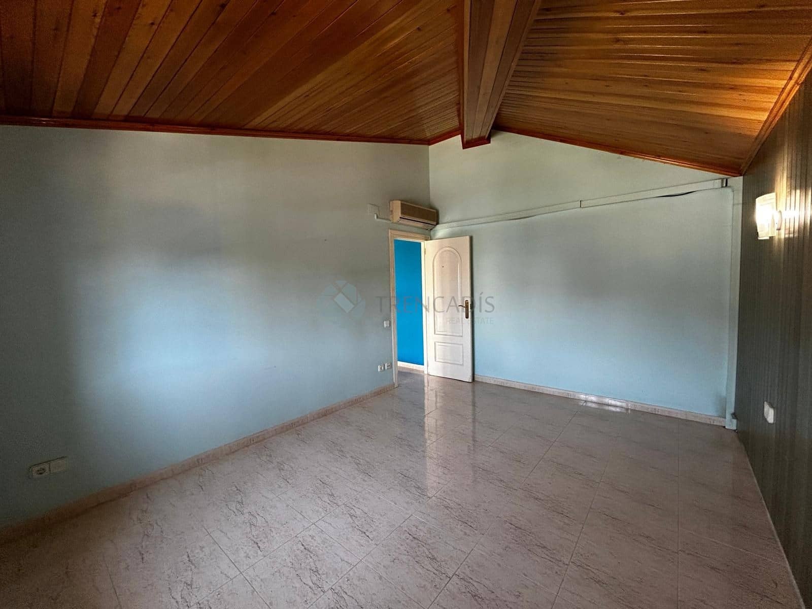 4 soveværelse Villa til salg i Picassent med garage - € 395.000 (Ref: 9021219)