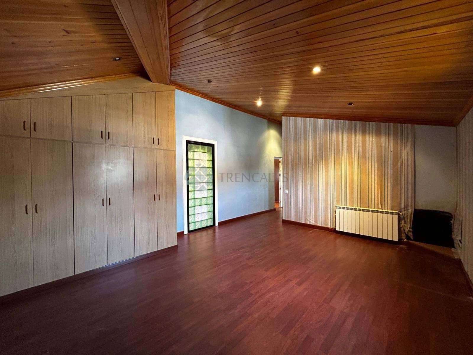 4 soveværelse Villa til salg i Picassent med garage - € 395.000 (Ref: 9021219)