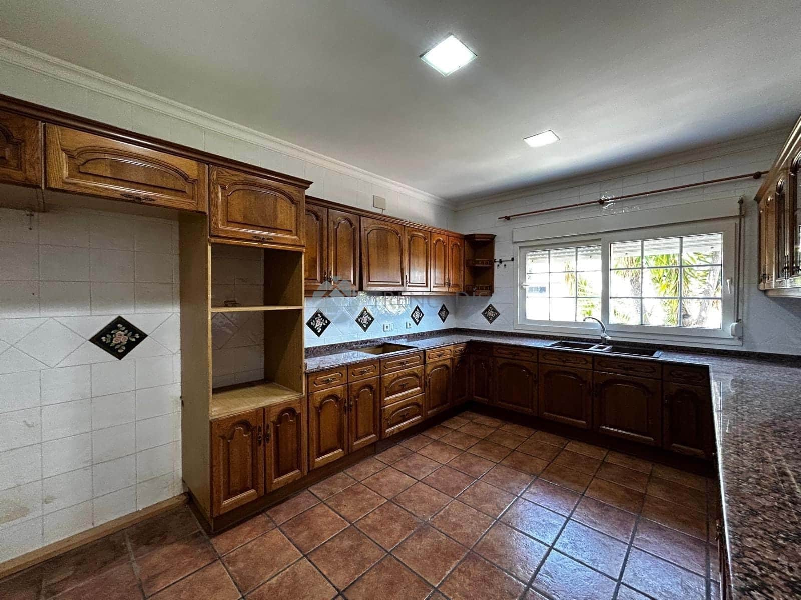 4 soveværelse Villa til salg i Picassent med garage - € 395.000 (Ref: 9021219)