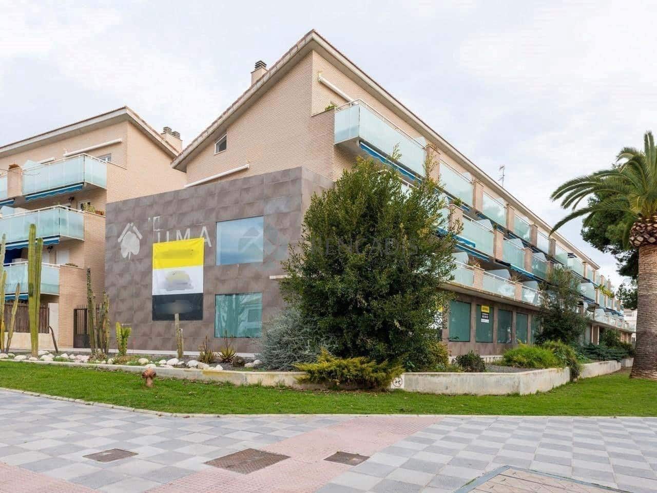 Commercieel te koop in Benicarlo - € 450.000 (Ref: 9021235)