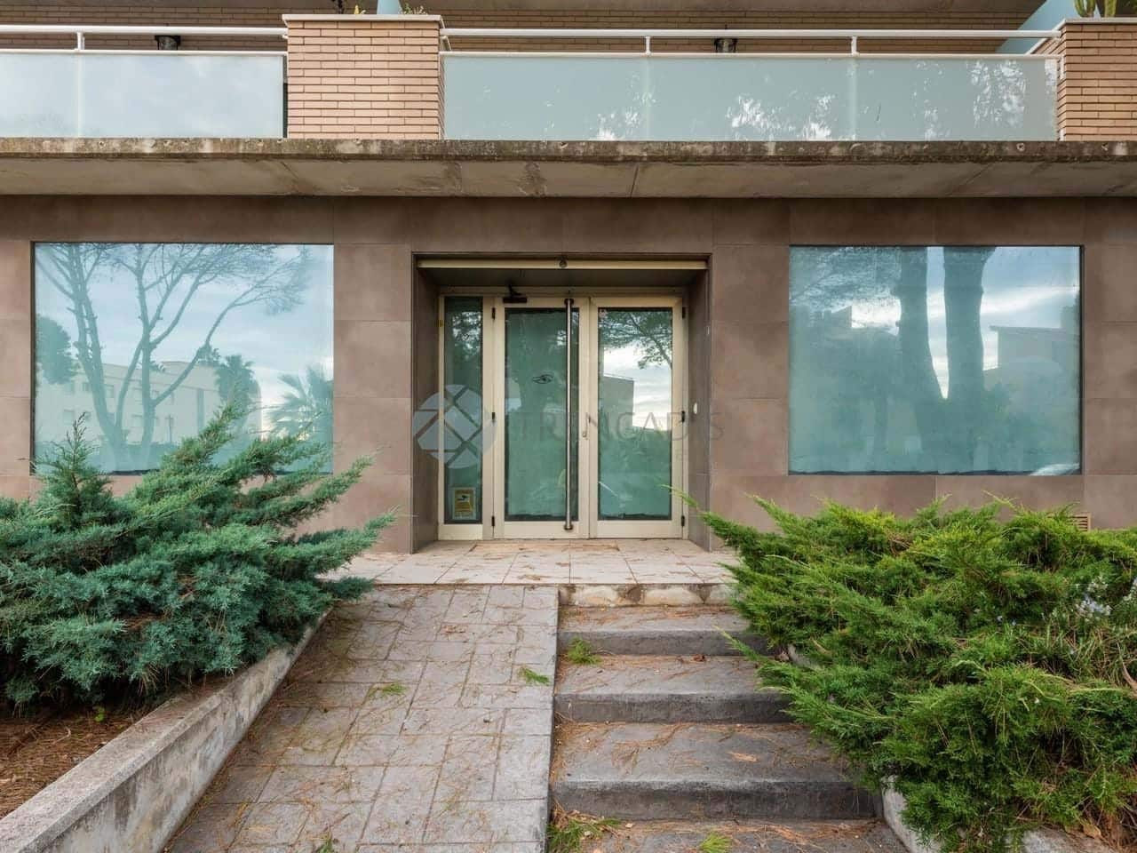 Commercieel te koop in Benicarlo - € 450.000 (Ref: 9021235)