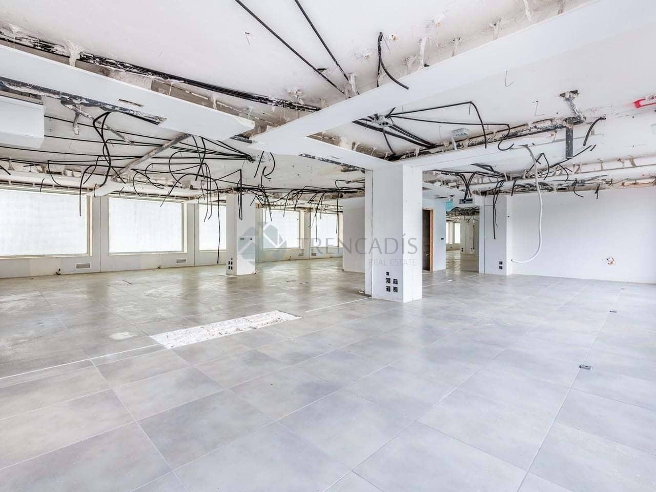 Commercieel te koop in Benicarlo - € 450.000 (Ref: 9021235)