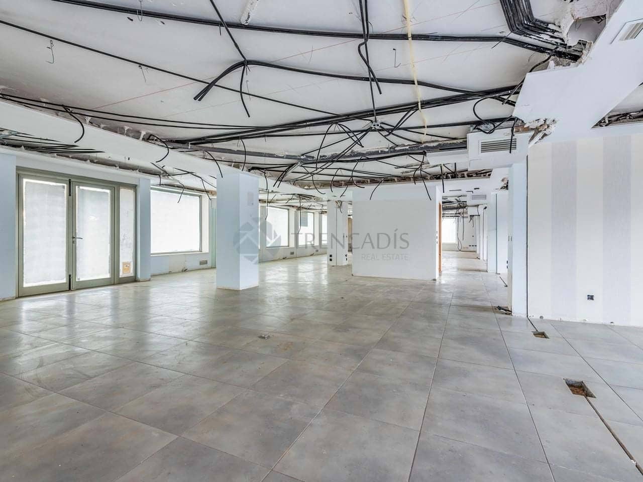 Commercieel te koop in Benicarlo - € 450.000 (Ref: 9021235)