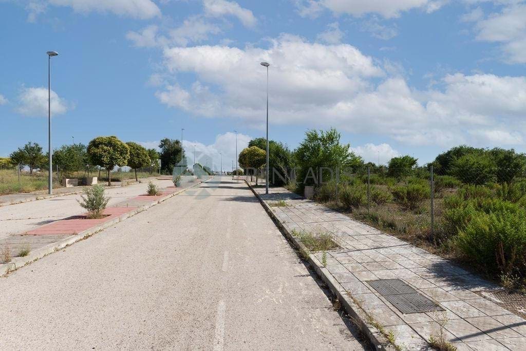 Teren niezagospodarowany na sprzedaż w Miasto Madryt - 1 100 000 € (Ref: 9021237)