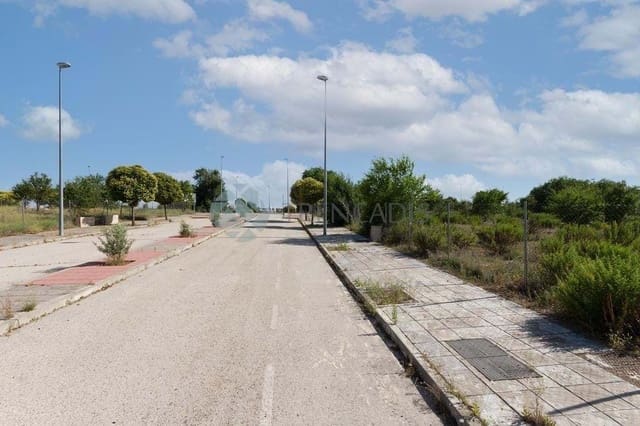 Teren niezagospodarowany na sprzedaż w Miasto Madryt - 1 100 000 € (Ref: 9021237)