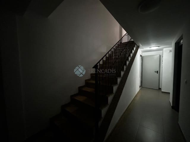 Commercial for sale in La Vall d'Uixó - € 275,000 (Ref: 9021246)