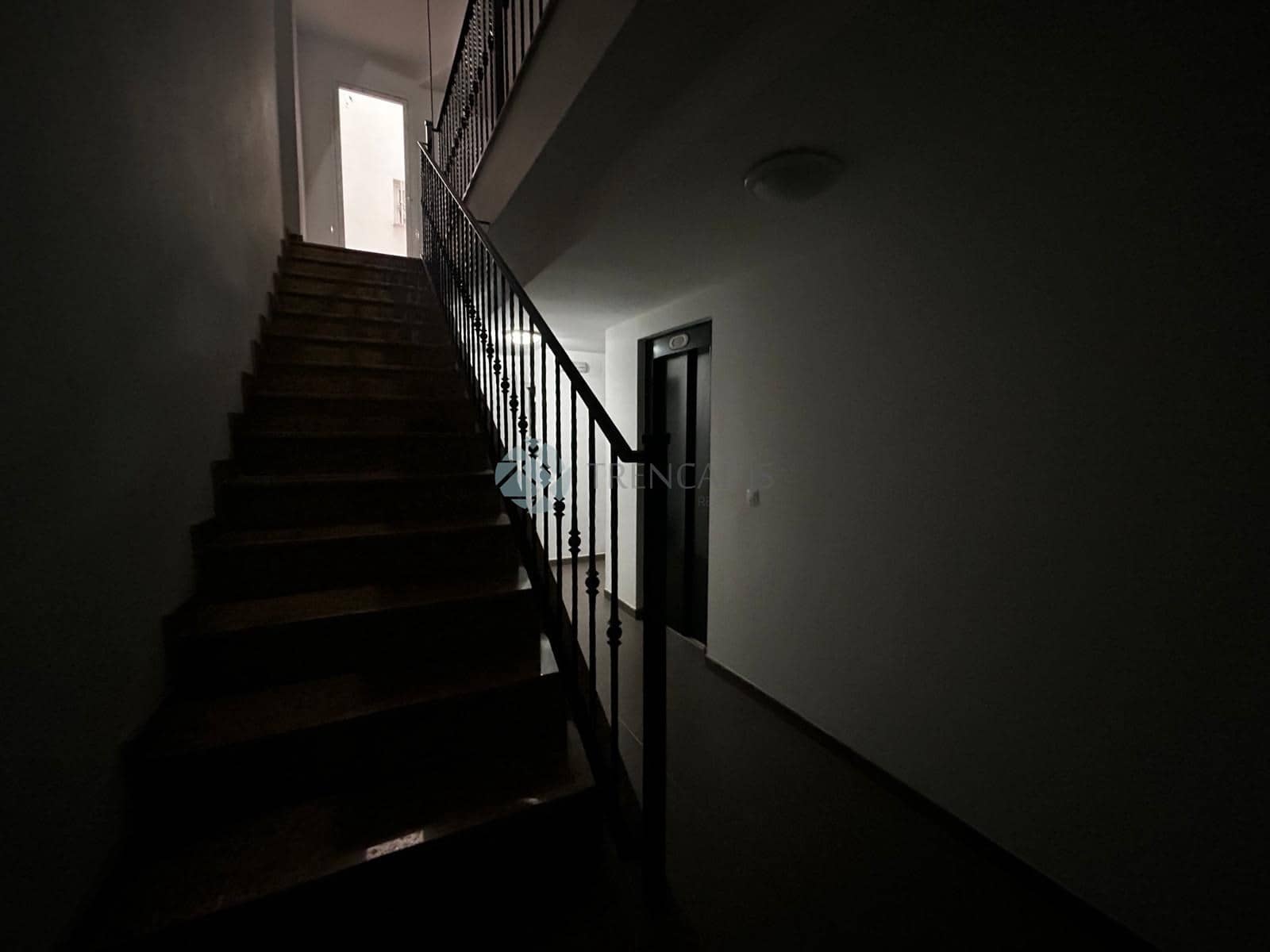 Commercial for sale in La Vall d'Uixo - € 275,000 (Ref: 9021246)