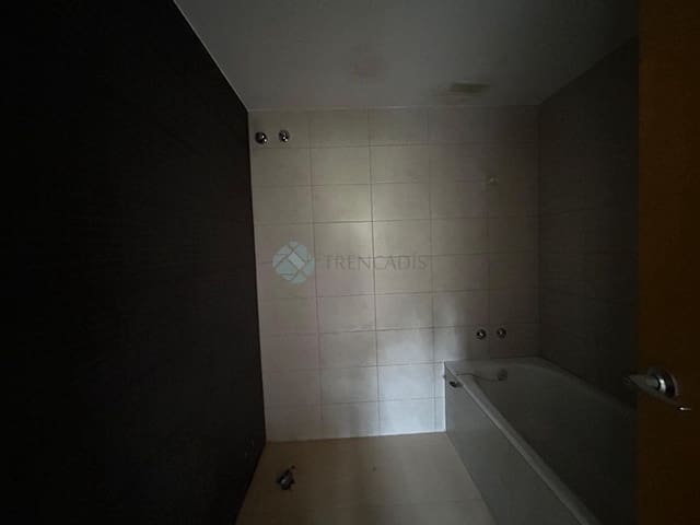 Commercial for sale in La Vall d'Uixó - € 275,000 (Ref: 9021246)