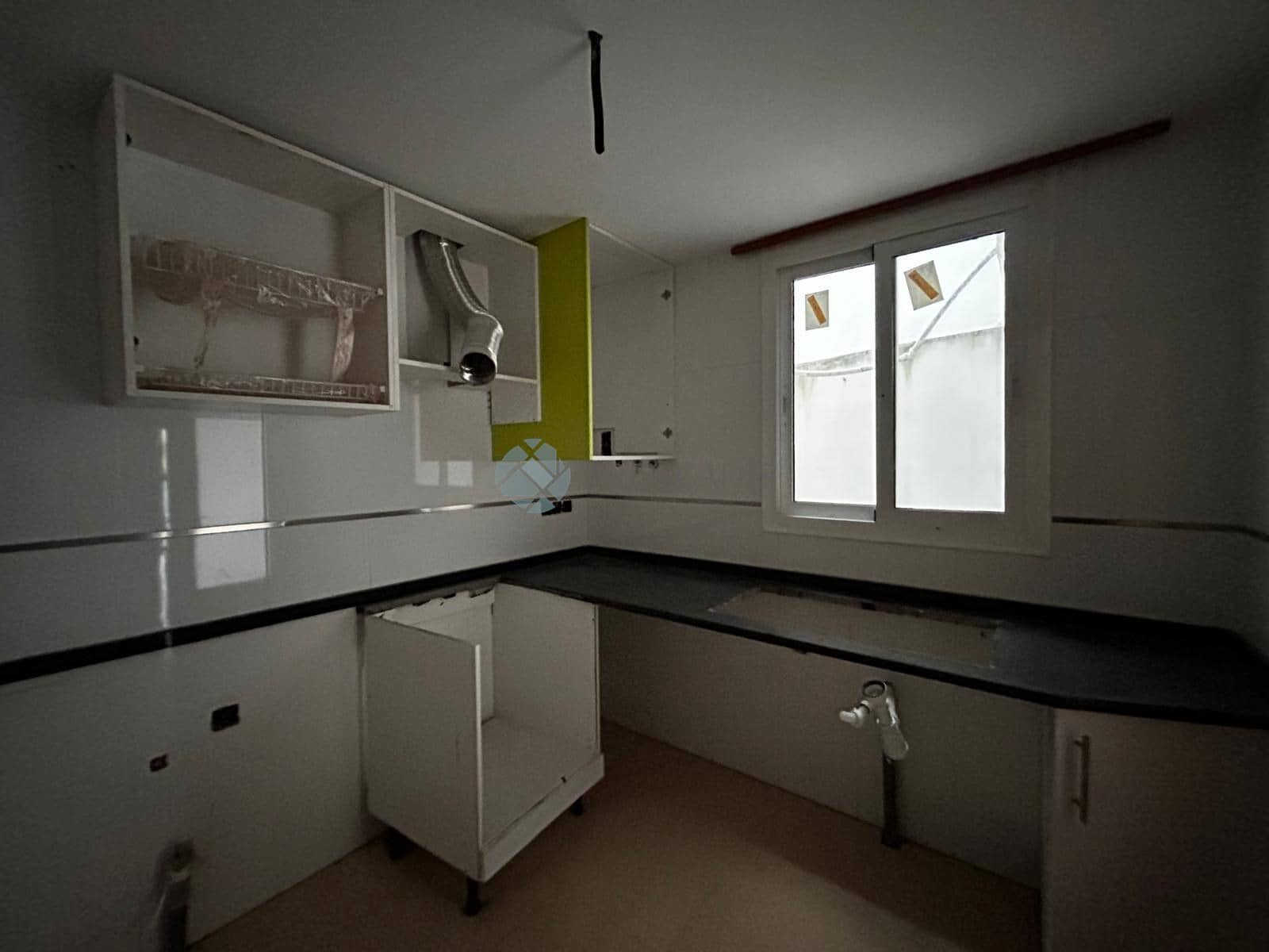 Commercial for sale in La Vall d'Uixo - € 275,000 (Ref: 9021246)