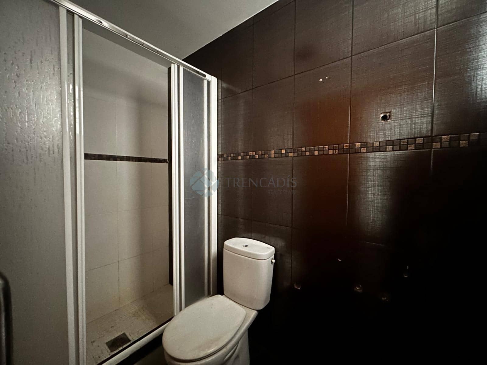 Commercial for sale in La Vall d'Uixo - € 275,000 (Ref: 9021246)