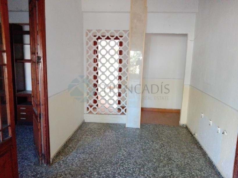 5 soveværelse Rækkehus til salg i Torrent - € 165.000 (Ref: 9021263)