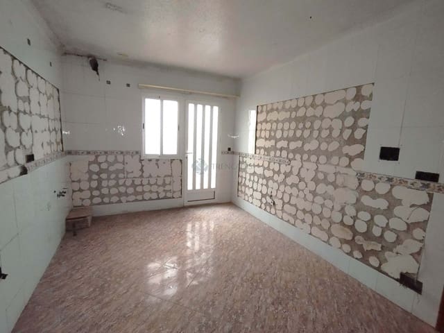 4 bedroom Townhouse for sale in Ceutí - € 129,000 (Ref: 9022581)