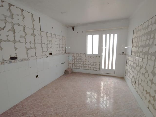 4 bedroom Townhouse for sale in Ceutí - € 129,000 (Ref: 9022581)