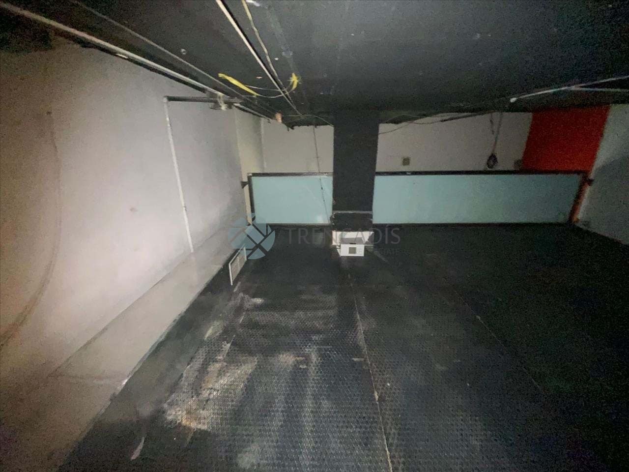 Erhverv til salg i Valencia by - € 116.000 (Ref: 9025222)