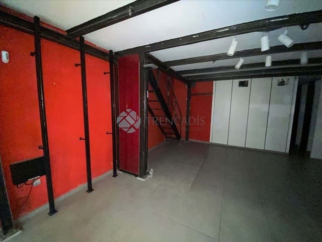 Local Comercial en València ciudad en venta - 116.000 € (Ref: 9025222)