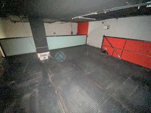 Local Comercial en València ciudad en venta - 116.000 € (Ref: 9025222)