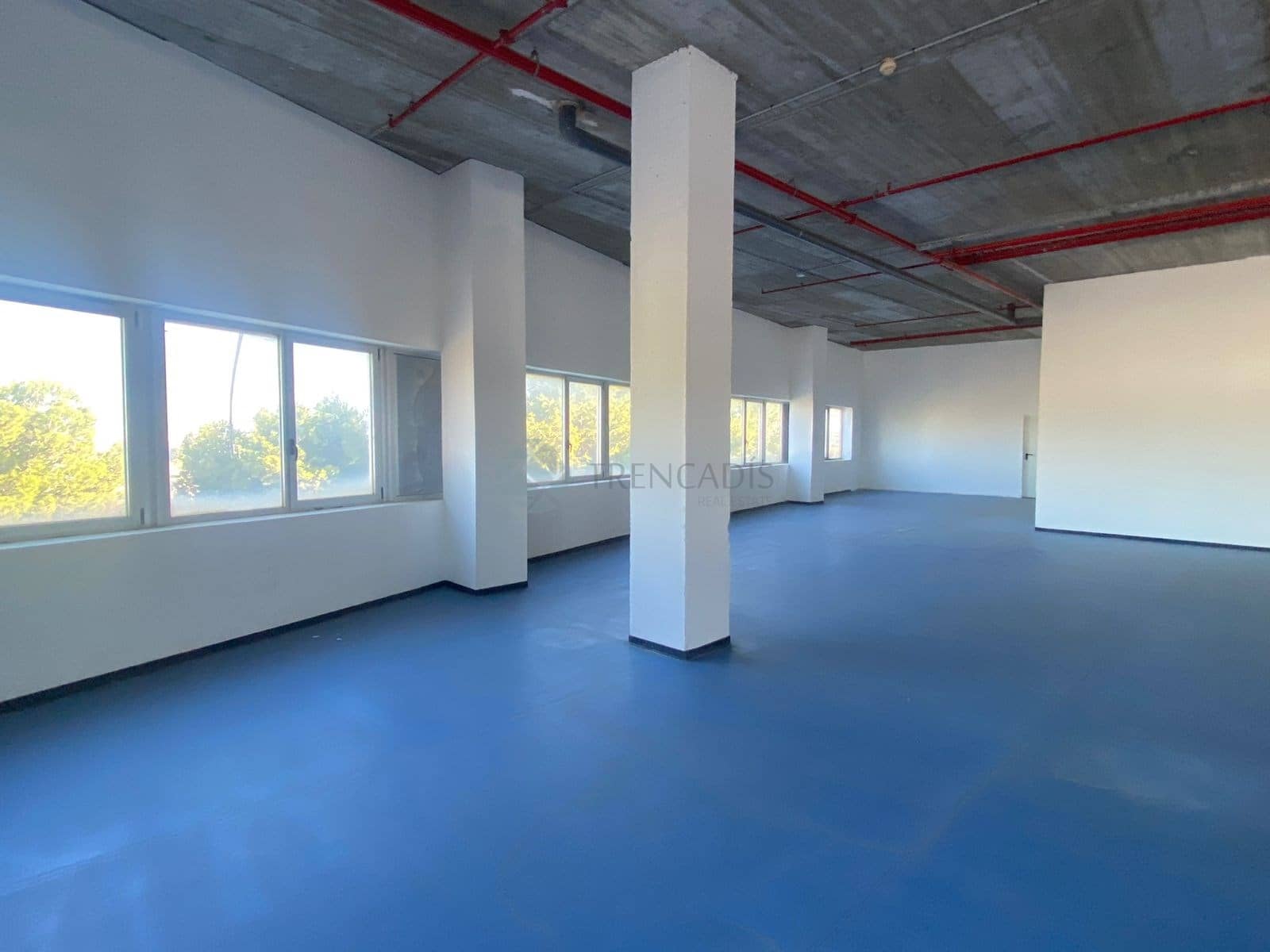 Erhverv til salg i Aldaia - € 1.215.000 (Ref: 9025223)