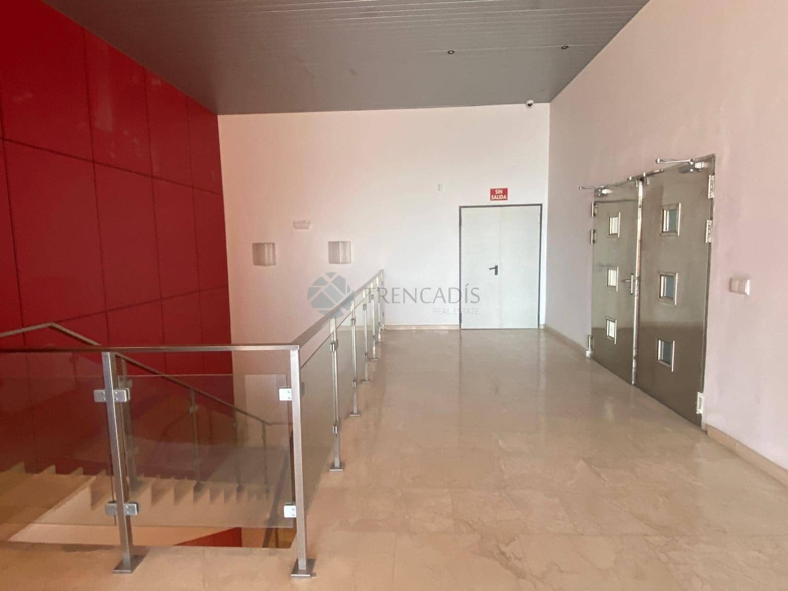 Erhverv til salg i Aldaia - € 1.215.000 (Ref: 9025223)