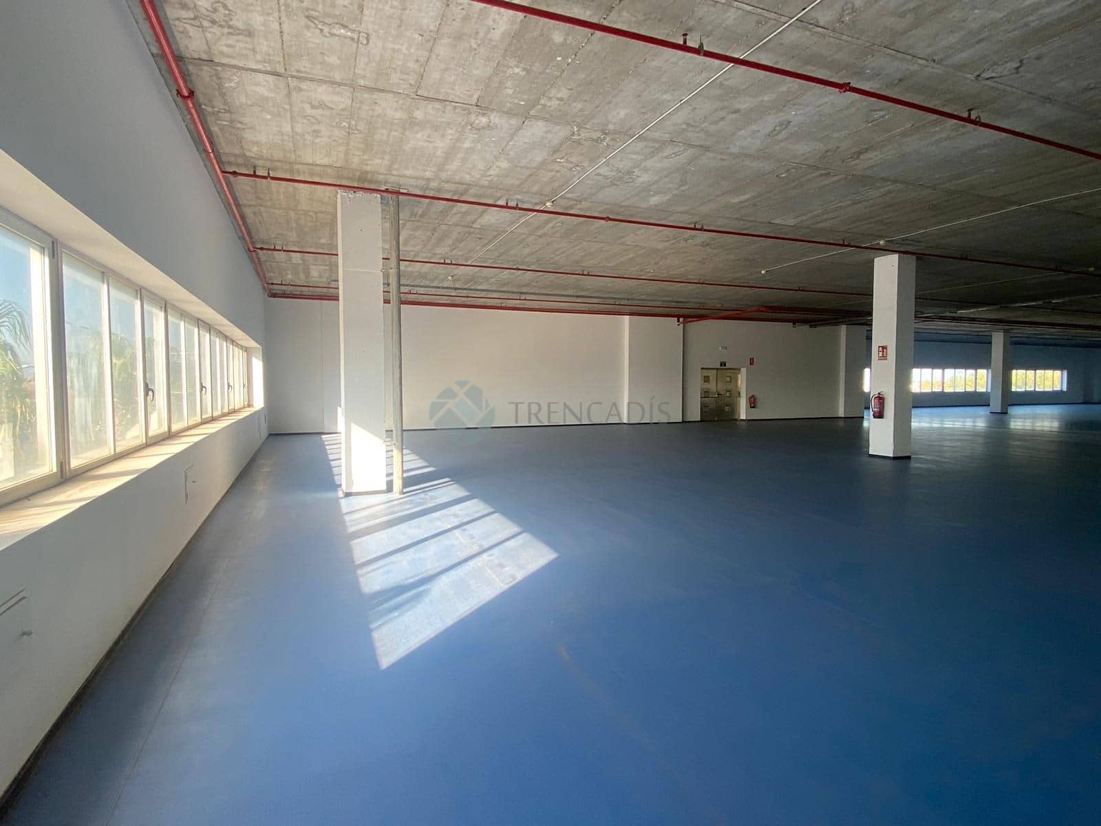 Erhverv til salg i Aldaia - € 1.215.000 (Ref: 9025223)