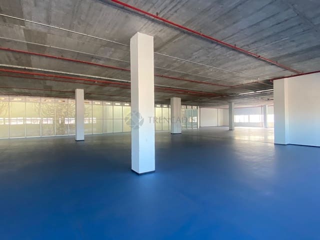 Commercial for sale in Aldaia - € 1,215,000 (Ref: 9025223)