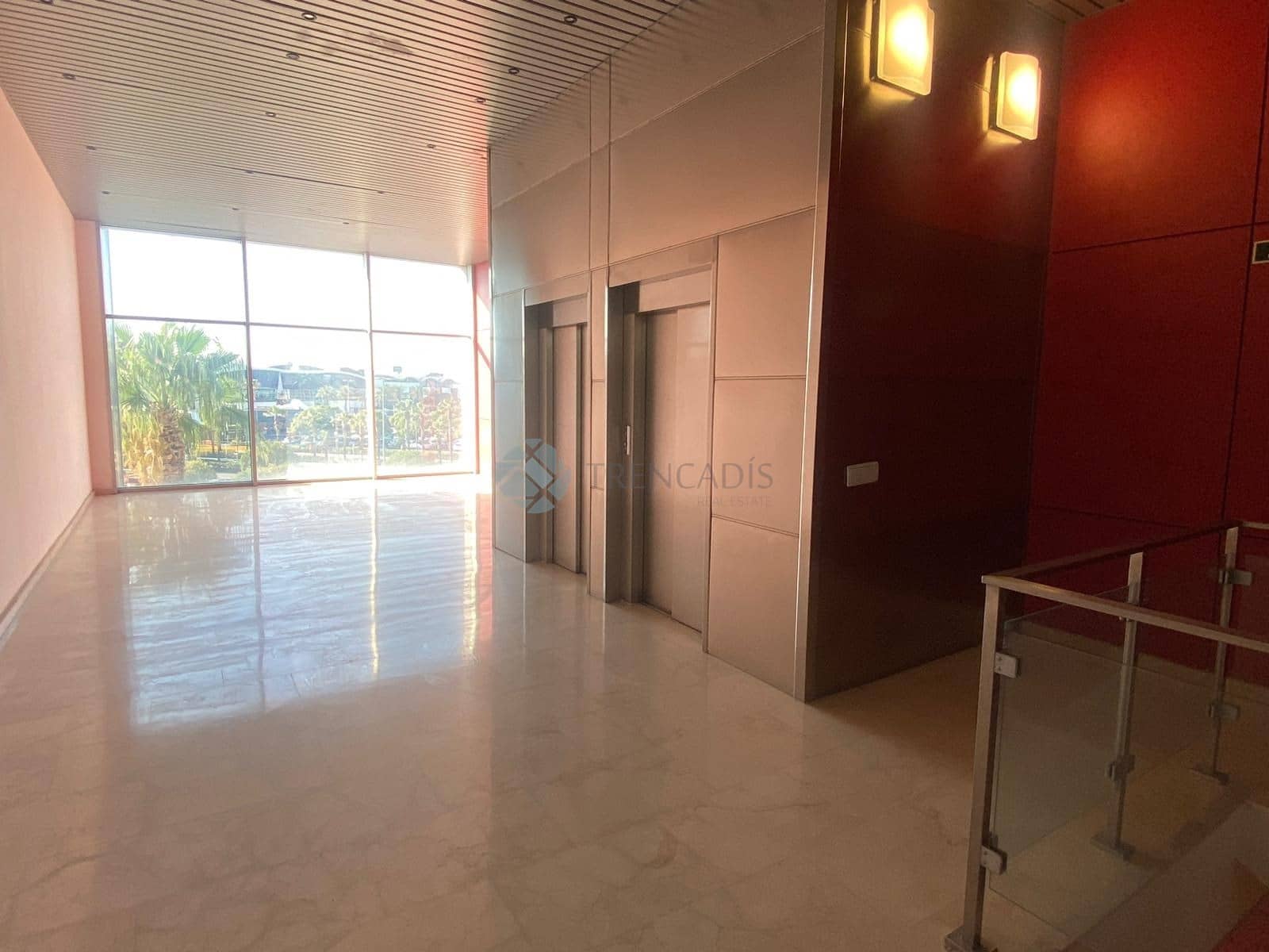 Erhverv til salg i Aldaia - € 1.215.000 (Ref: 9025223)