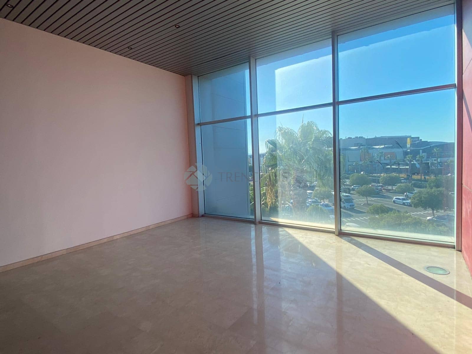 Erhverv til salg i Aldaia - € 1.215.000 (Ref: 9025223)