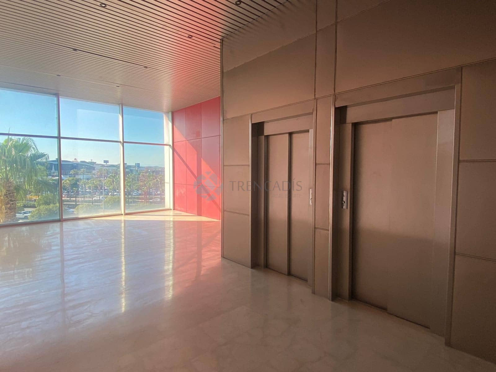 Erhverv til salg i Aldaia - € 1.215.000 (Ref: 9025223)