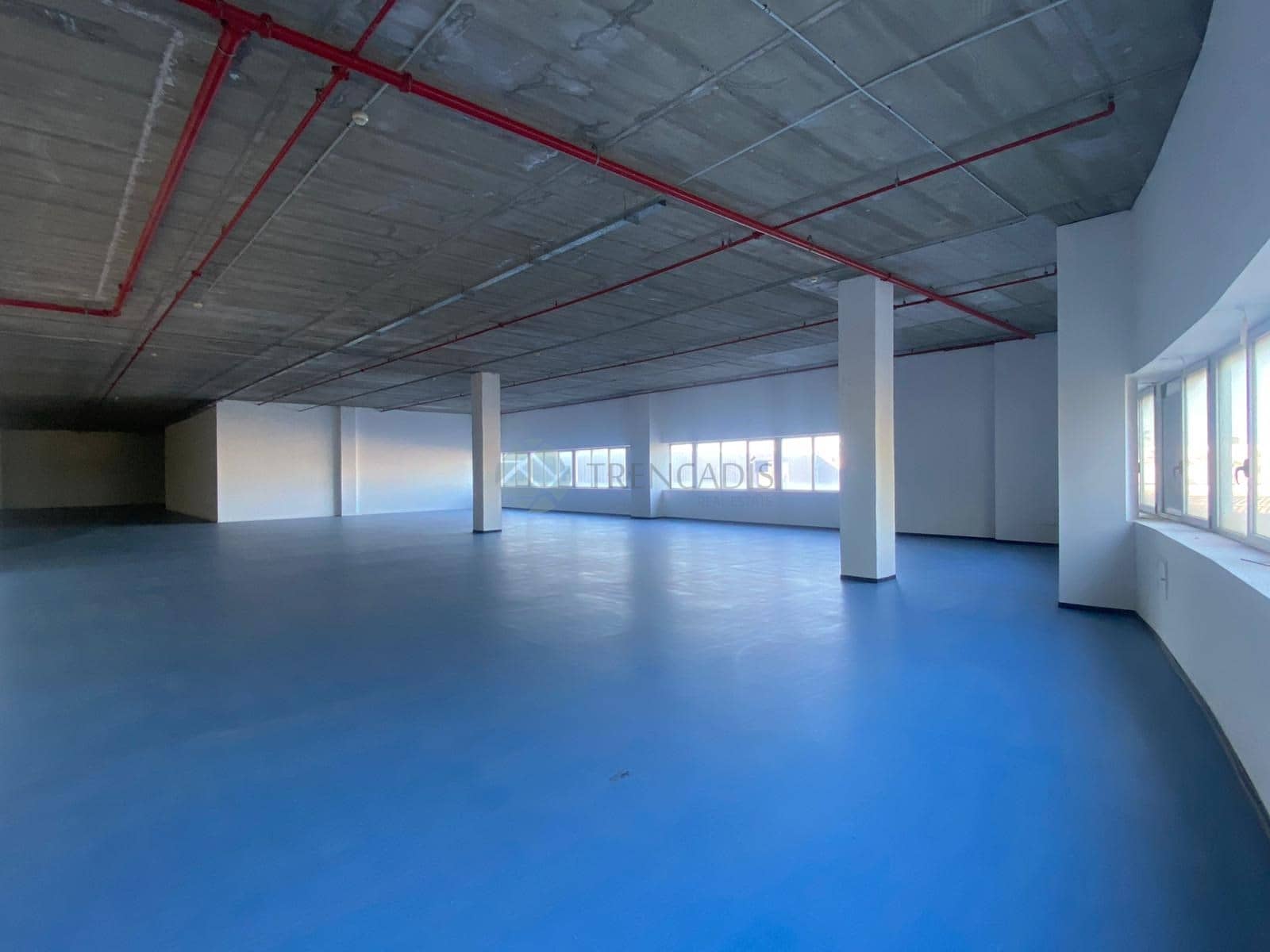 Erhverv til salg i Aldaia - € 1.215.000 (Ref: 9025223)