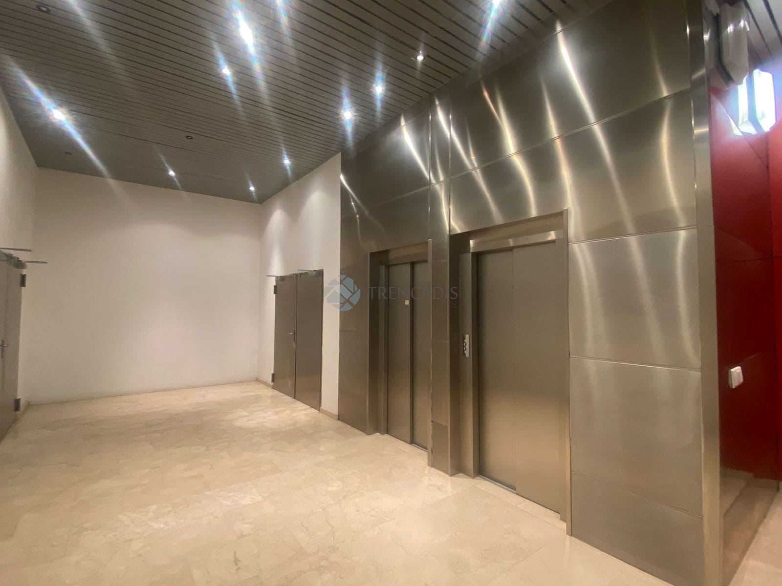 Erhverv til salg i Aldaia - € 1.215.000 (Ref: 9025223)