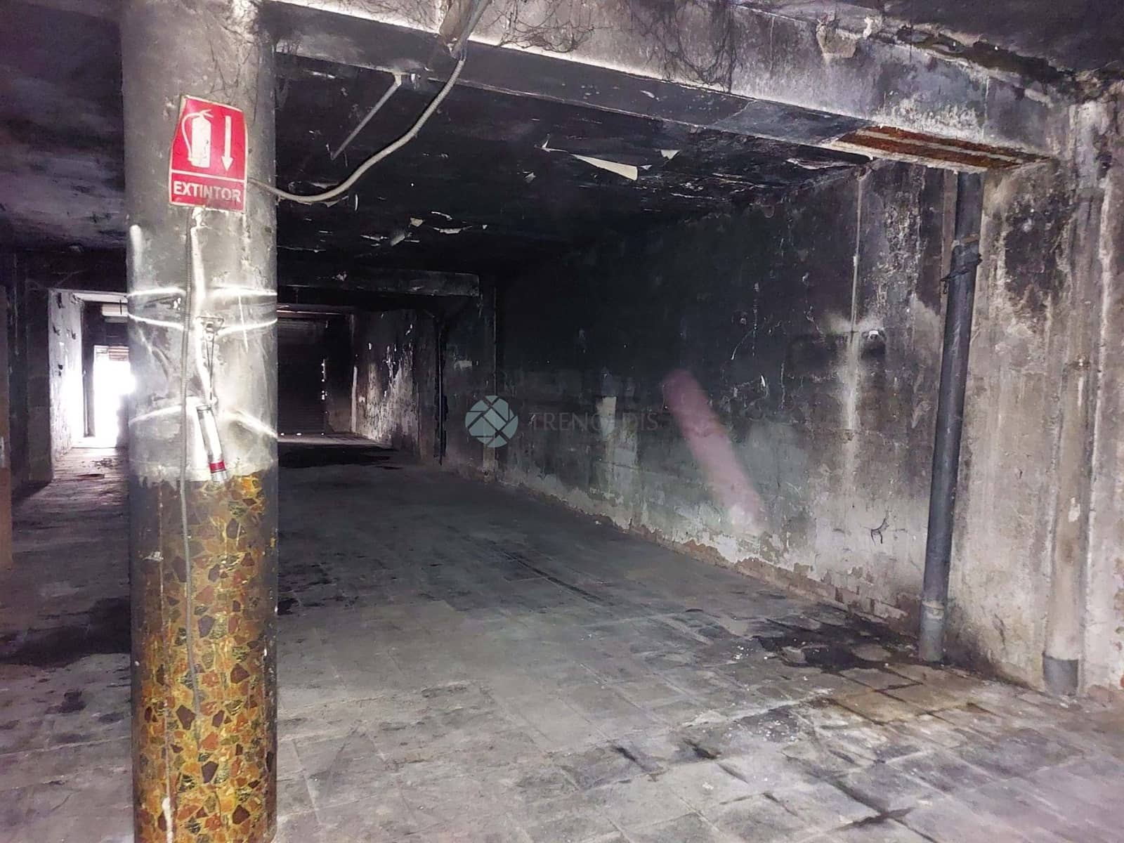 Erhverv til salg i Montcada i Reixac - € 74.000 (Ref: 9031115)