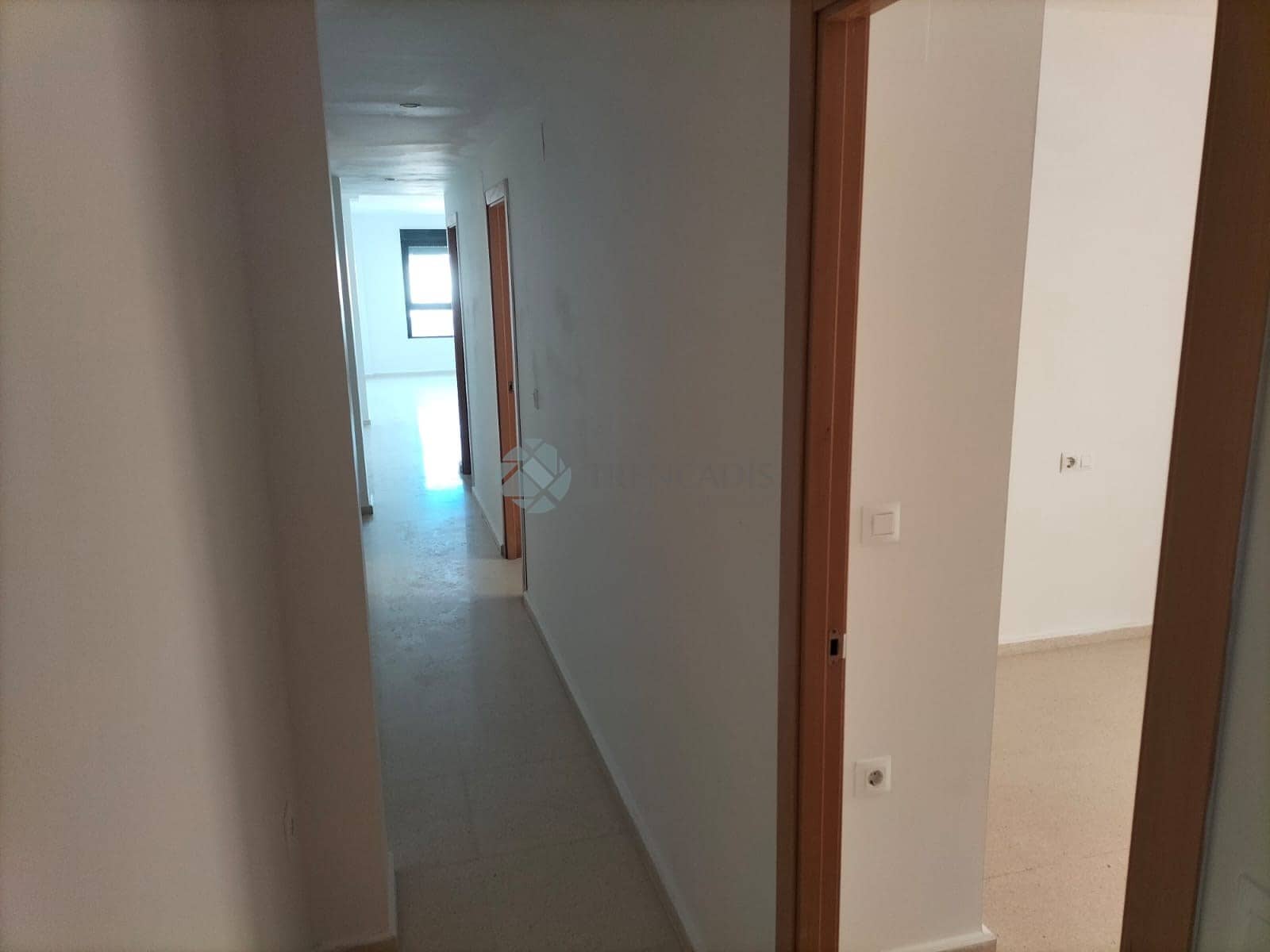 3 soveværelse Lejlighed til salg i Llocnou d'en Fenollet - € 67.900 (Ref: 9031120)