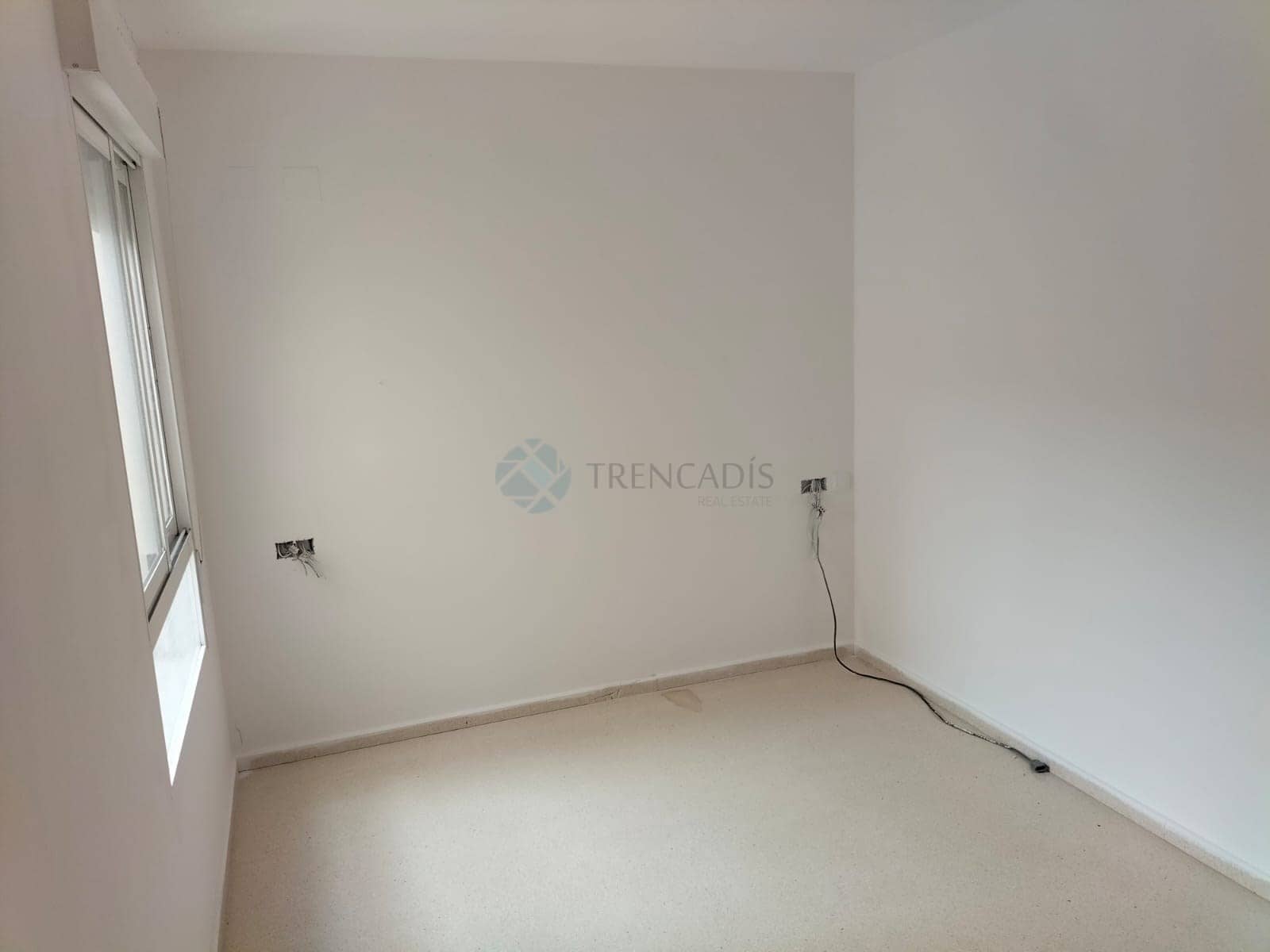 3 soveværelse Lejlighed til salg i Llocnou d'en Fenollet - € 67.900 (Ref: 9031120)